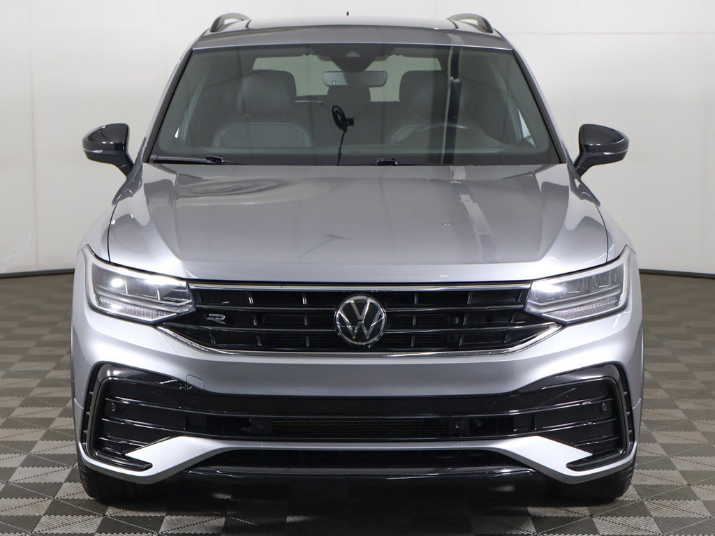 Used 2024 Volkswagen Tiguan SE R-Line AWD/4WD image 12