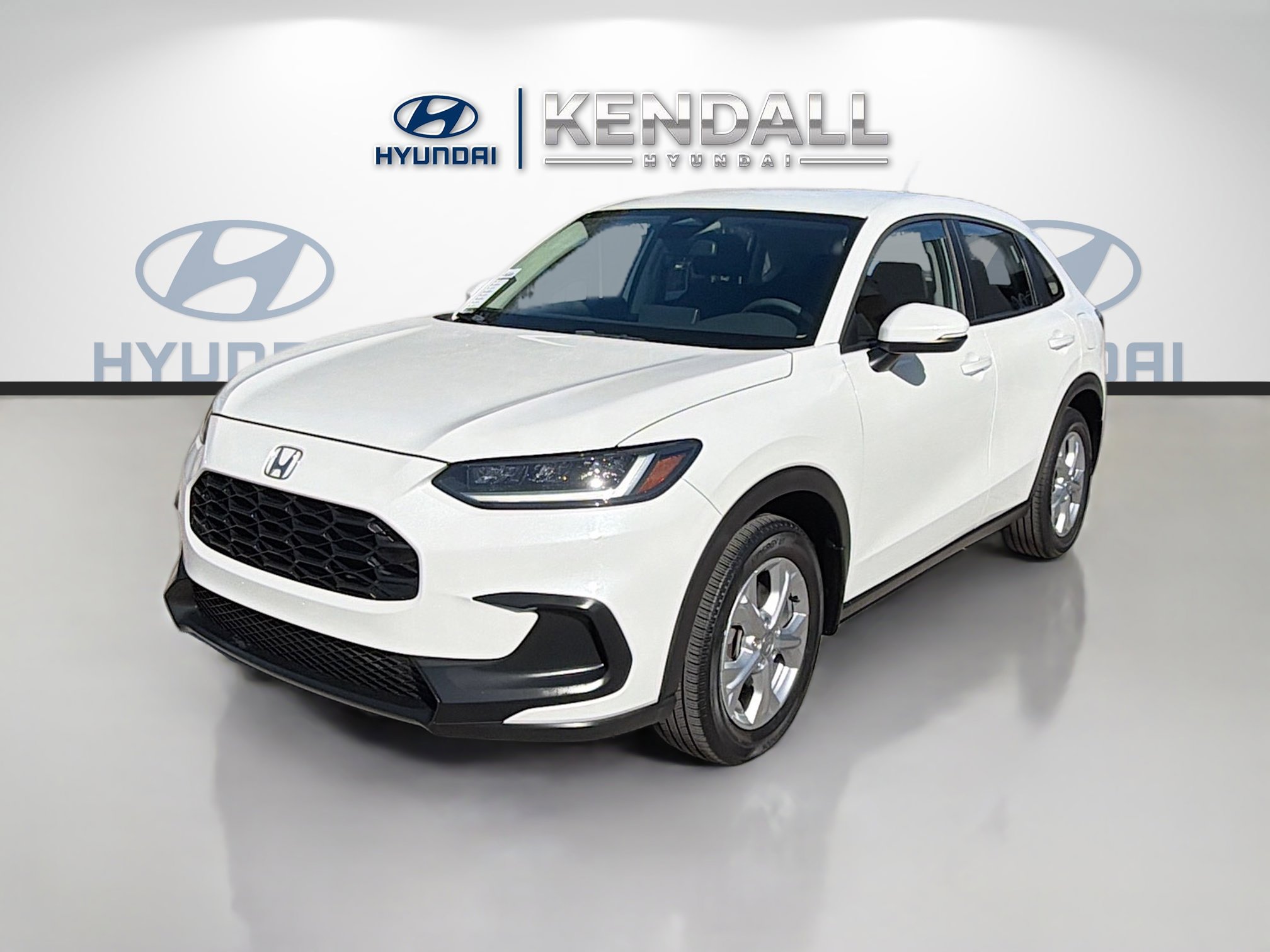 Used 2023 Honda HR-V LX image 3