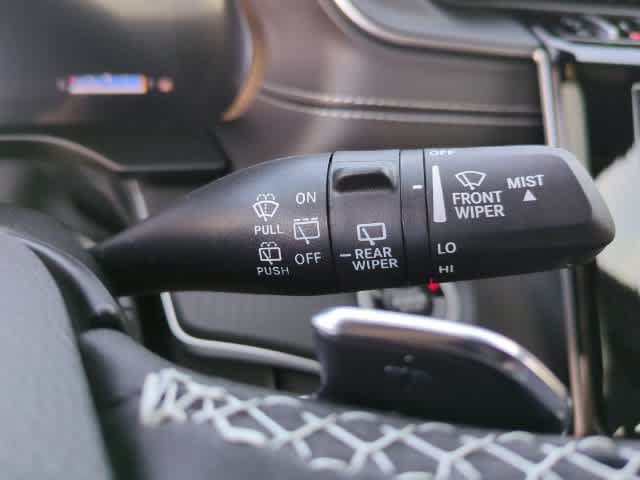 Certified 2024 Jeep Grand Cherokee L Altitude AWD/4WD image 28