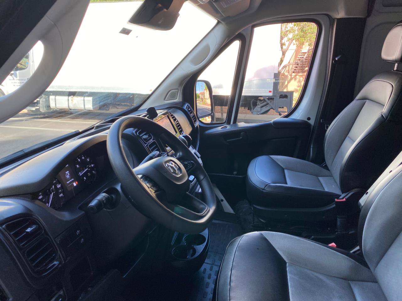 Used 2022 RAM ProMaster 2500 w/ Convenience Group FWD image 29