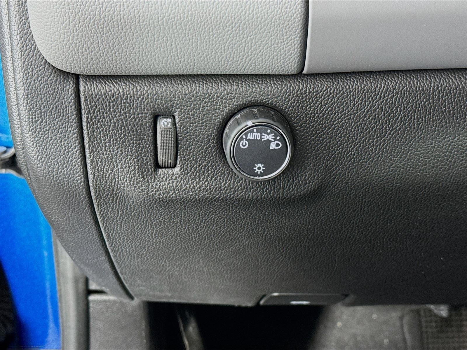 Used 2022 Chevrolet Colorado W/T w/ WT Convenience Package image 11