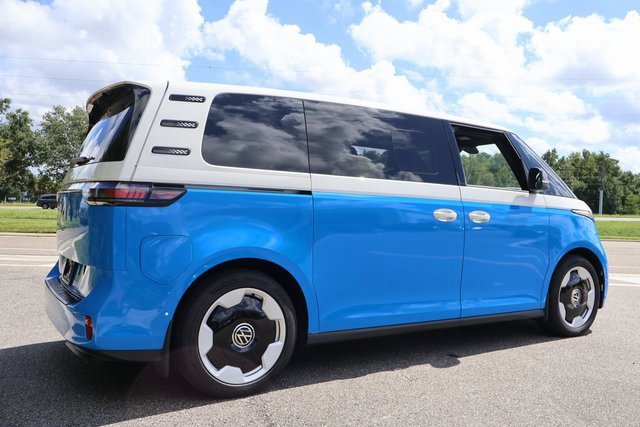 New 2025 Volkswagen ID. Buzz Pro S image 7