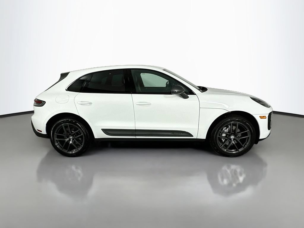 Certified 2024 Porsche Macan Turbo AWD/4WD image 8