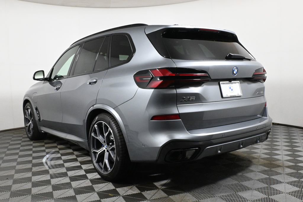 Used 2026 BMW X5 xDrive50e w/ M Sport Package image 5