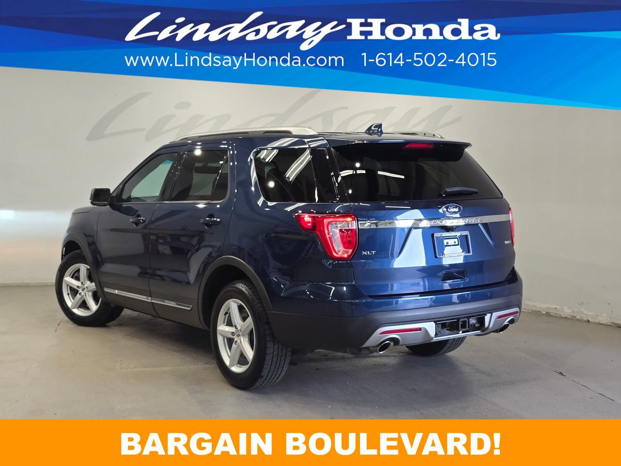 Used 2016 Ford Explorer XLT w/ Equipment Group 202A AWD/4WD image 4