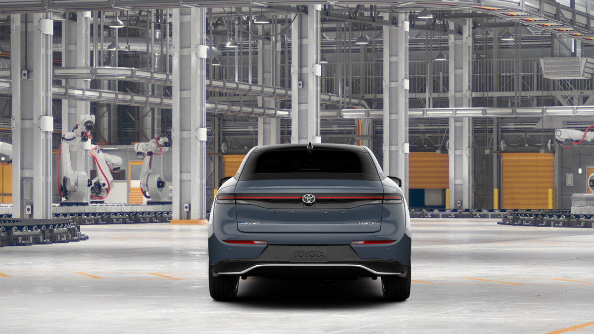 New 2026 Toyota Crown AWD/4WD image 8