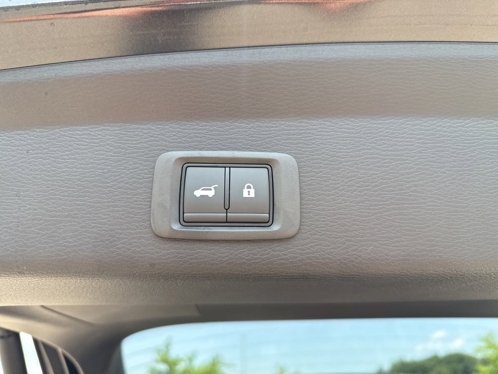 New 2025 Mitsubishi Outlander SEL image 18