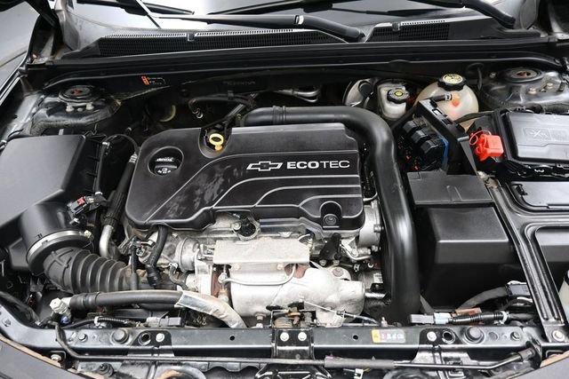 Used 2017 Chevrolet Malibu LT FWD image 30