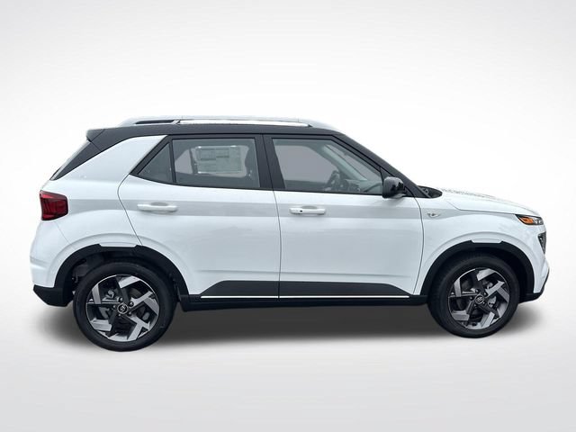 New 2026 Hyundai Venue SEL FWD image 39