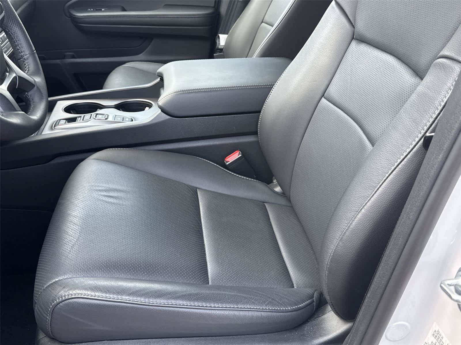 Used 2024 Honda Passport EX-L image 11