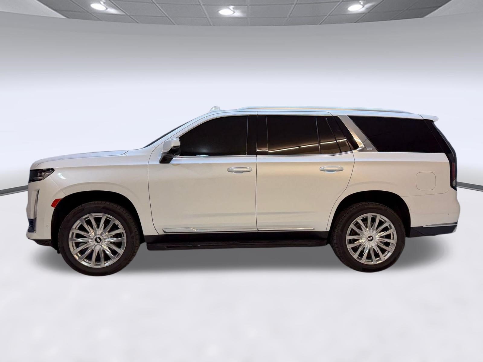 Used 2023 Cadillac Escalade Premium Luxury AWD/4WD image 2