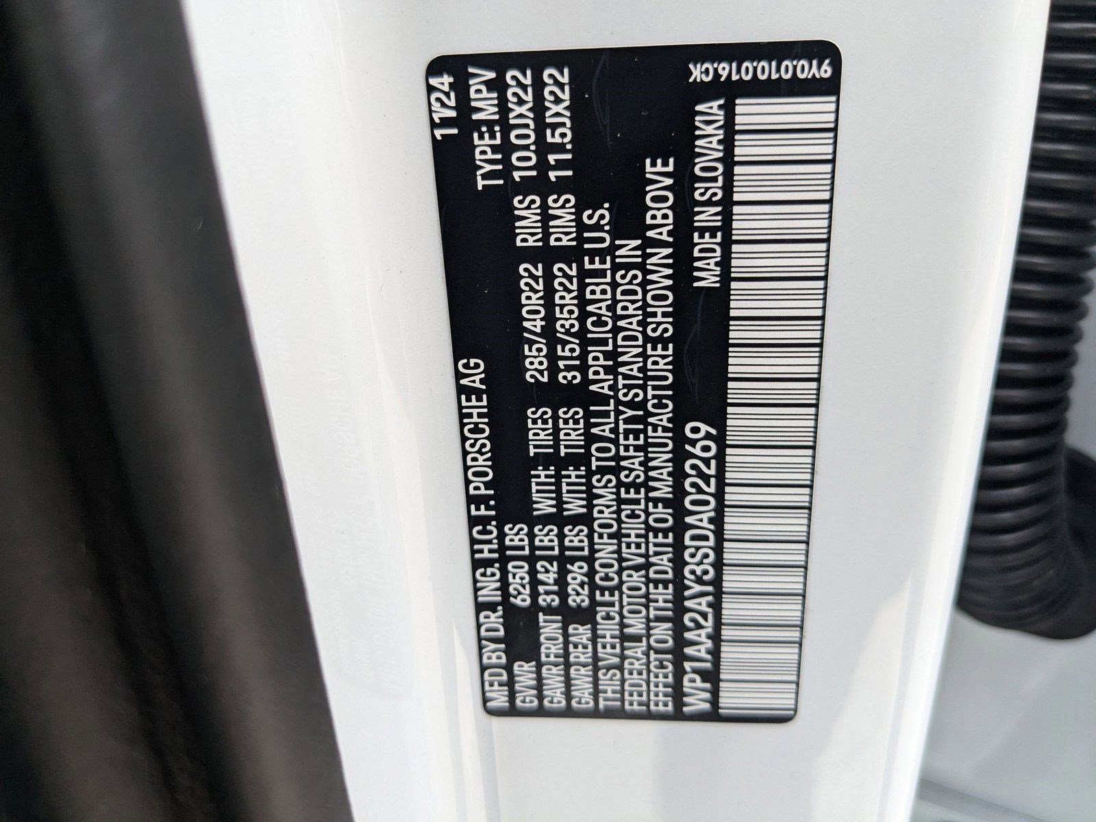 Certified 2025 Porsche Cayenne image 29