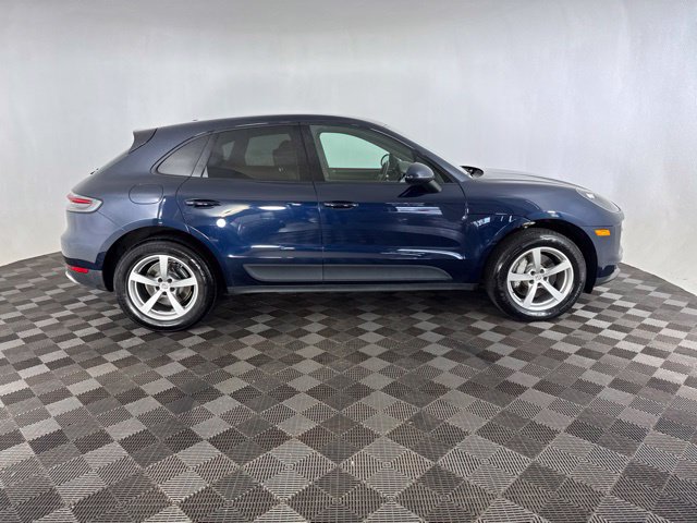 Used 2020 Porsche Macan AWD/4WD image 6