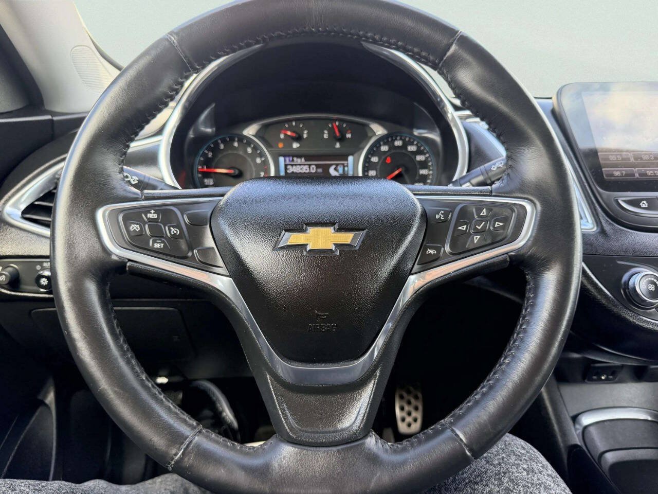 Used 2016 Chevrolet Malibu LT w/ Leather Package FWD image 28