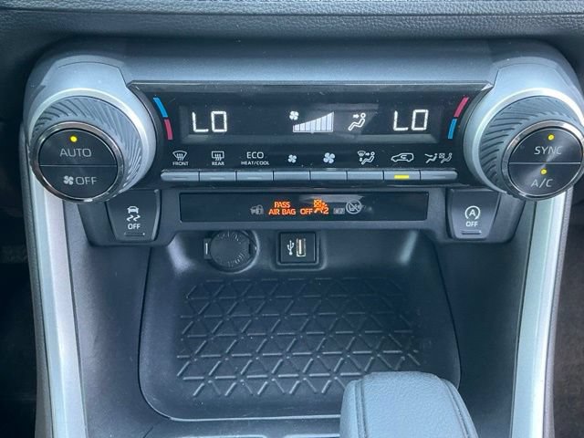 Used 2024 Toyota RAV4 XLE FWD image 24