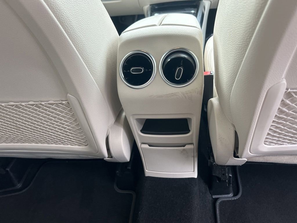 Used 2025 Mercedes-Benz GLB 250 4MATIC image 26