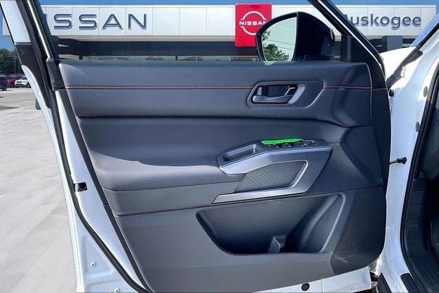 New 2026 Nissan Pathfinder Rock Creek w/ Rock Creek Premium Package AWD/4WD image 8