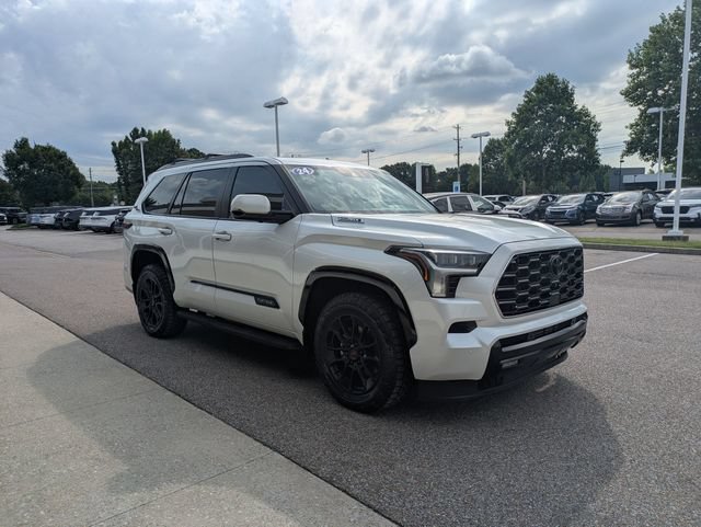 Used 2024 Toyota Sequoia Platinum w/ TRD Off-Road Package AWD/4WD image 10