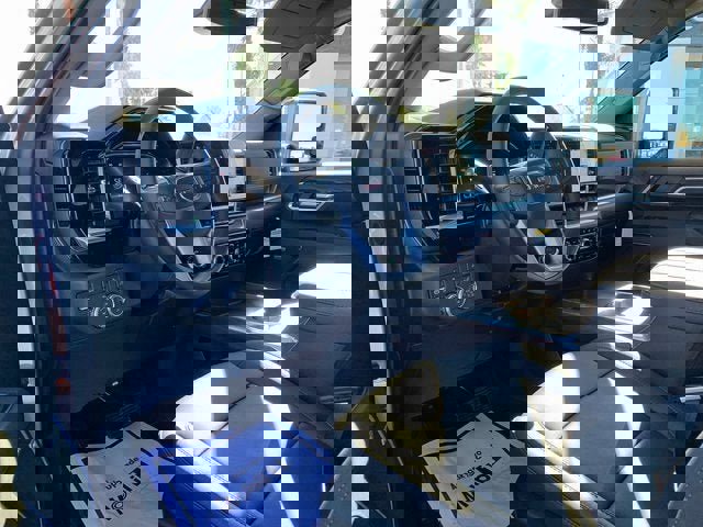 New 2026 GMC Sierra 2500 SLT w/ SLT Premium Package image 16