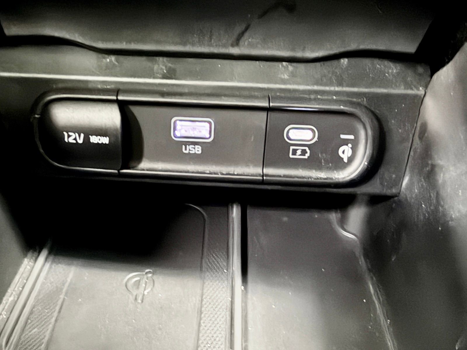 Used 2025 Kia Telluride S image 32