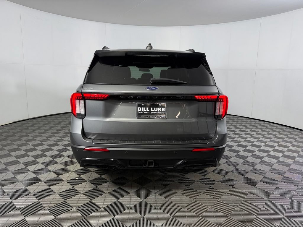 Used 2025 Ford Explorer ST-Line RWD image 9