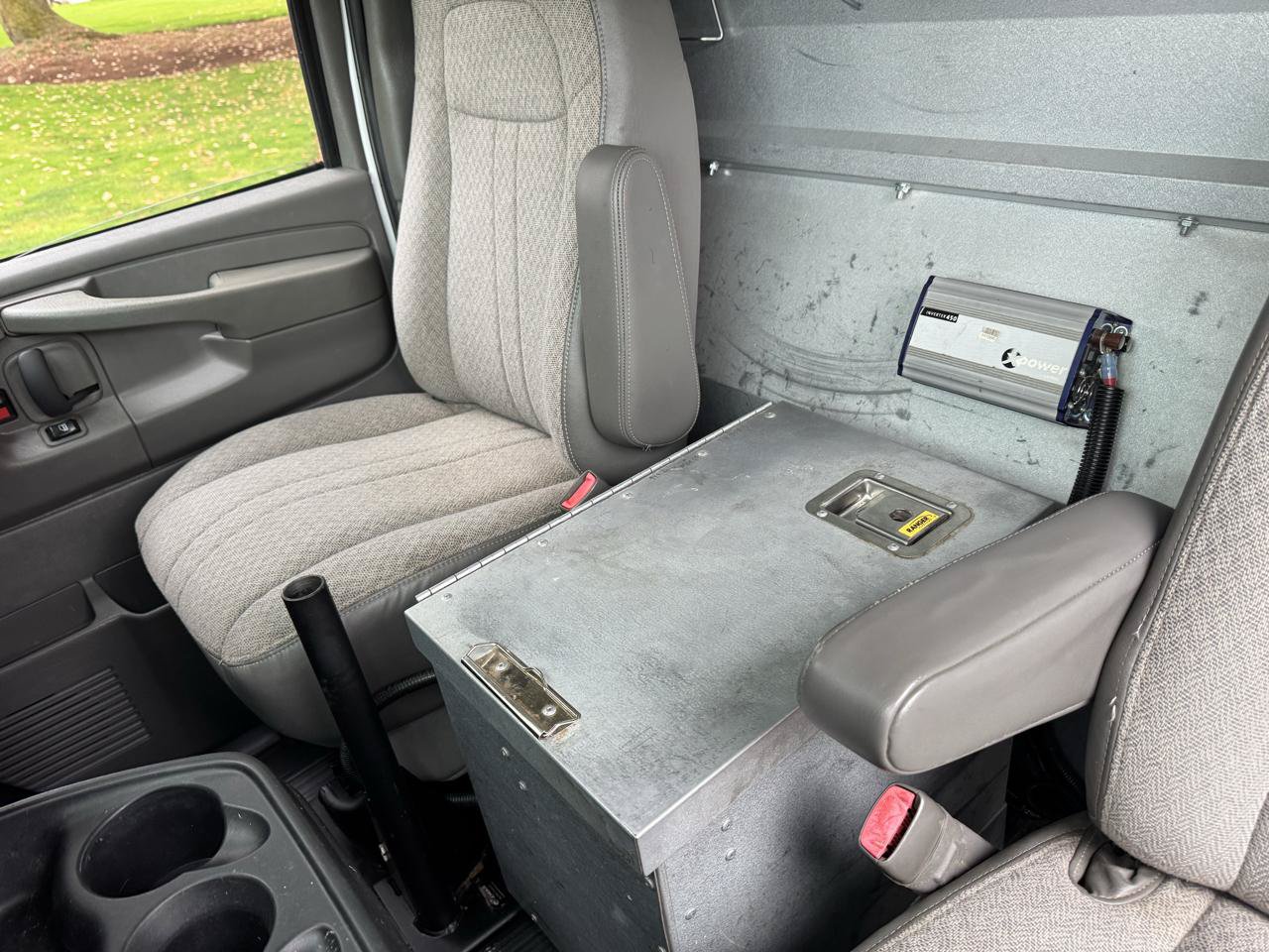 Used 2014 Chevrolet Express 2500 RWD image 33