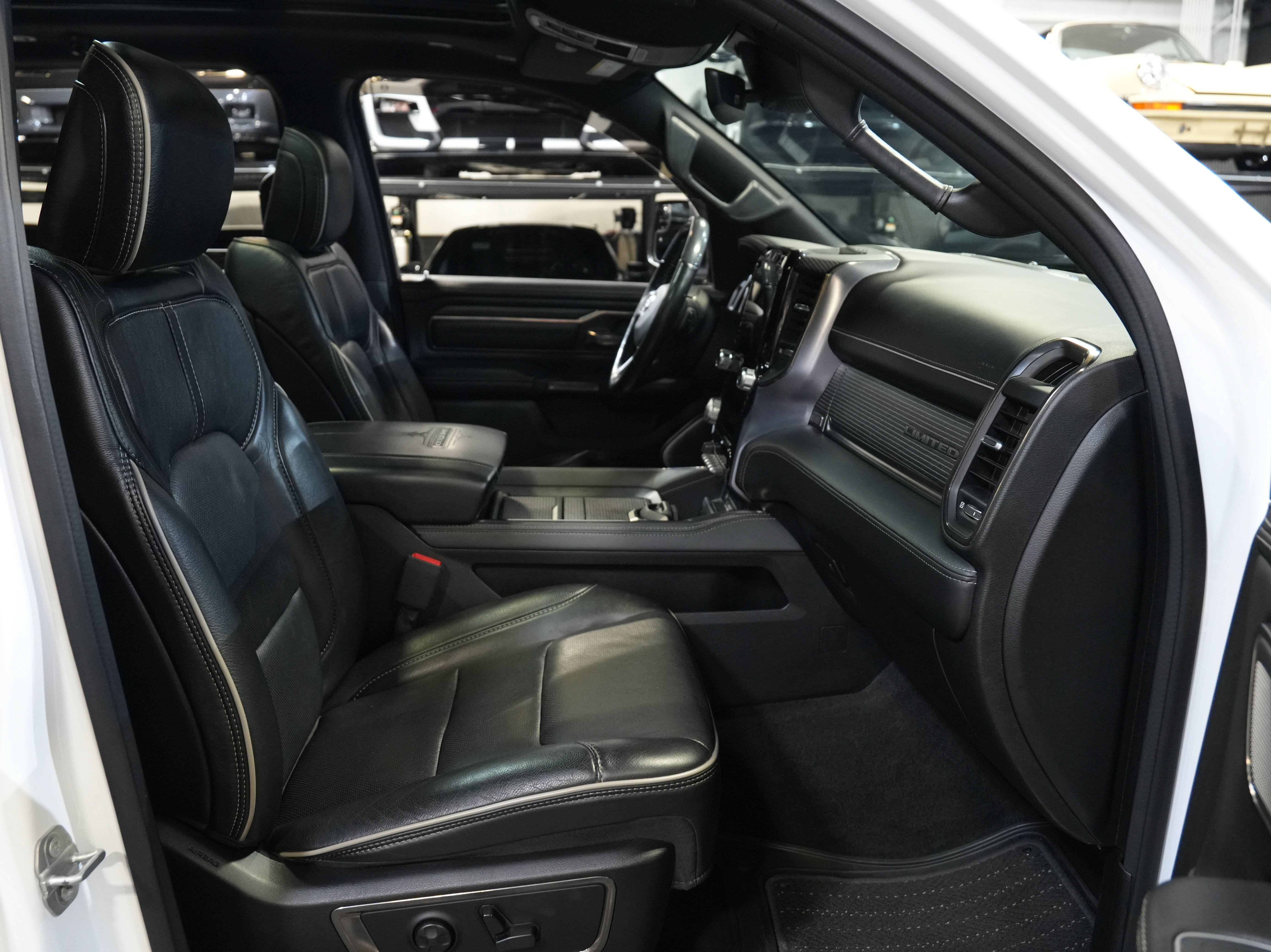 Used 2020 RAM 1500 Limited AWD/4WD image 35