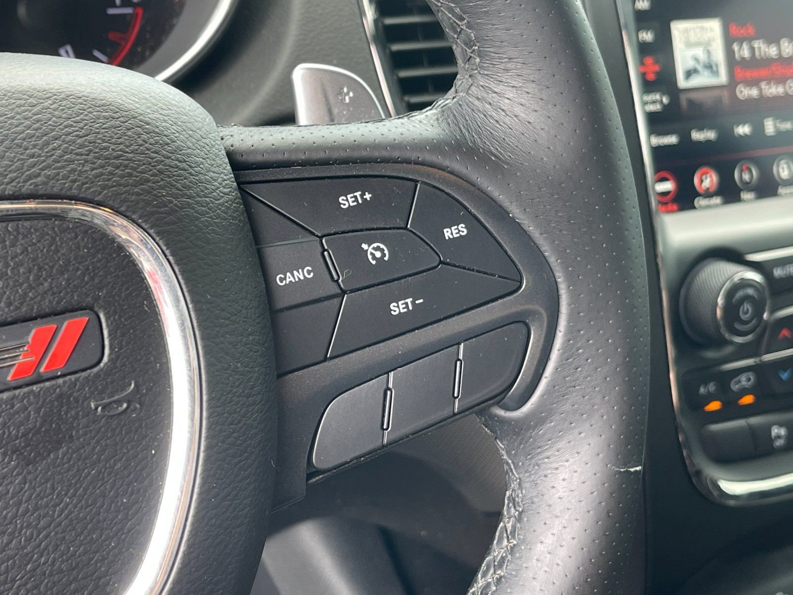 Used 2018 Dodge Durango R/T AWD/4WD image 30