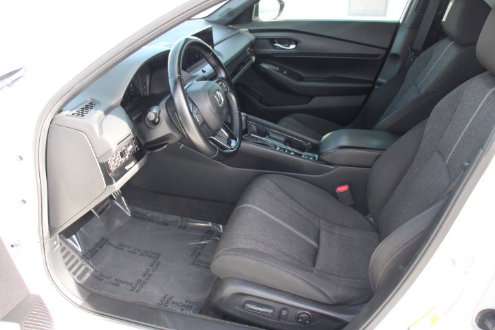 Used 2025 Honda Accord Sport image 10