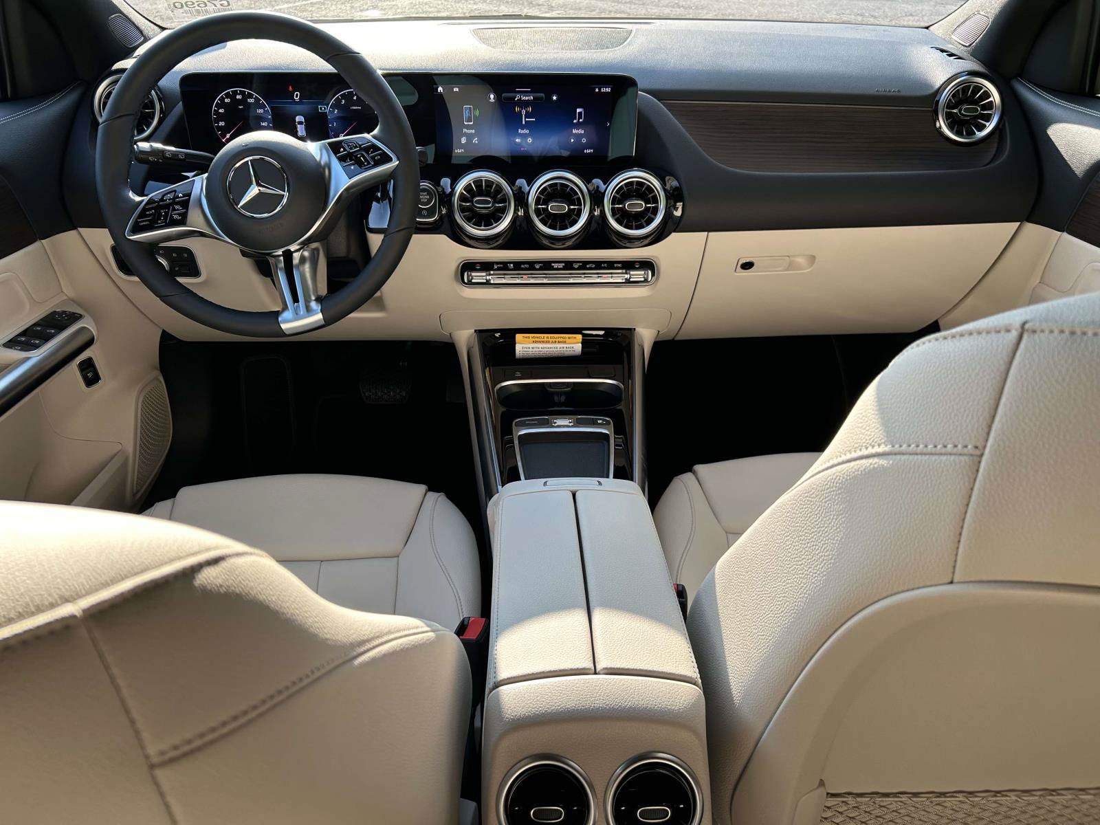 New 2026 Mercedes-Benz GLA 250 4MATIC image 21