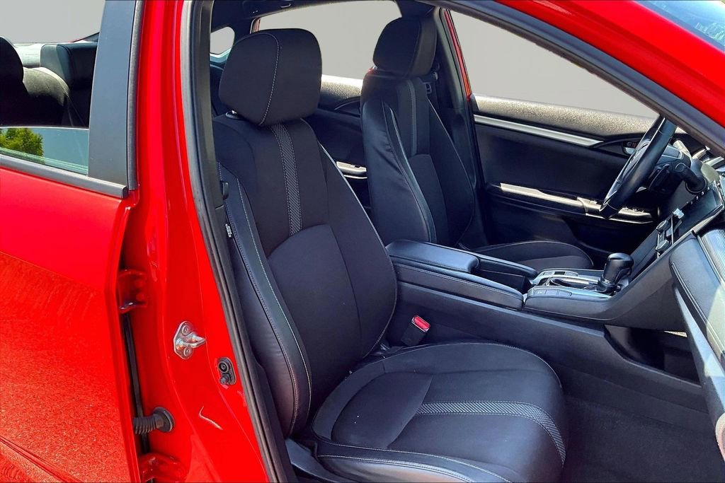 Used 2019 Honda Civic Sport image 21