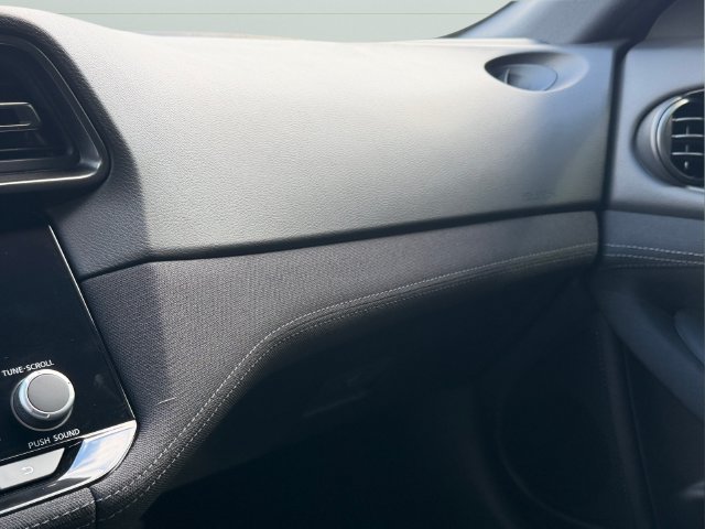 Used 2025 Nissan Z Sport w/ Floor Mat Package RWD image 25