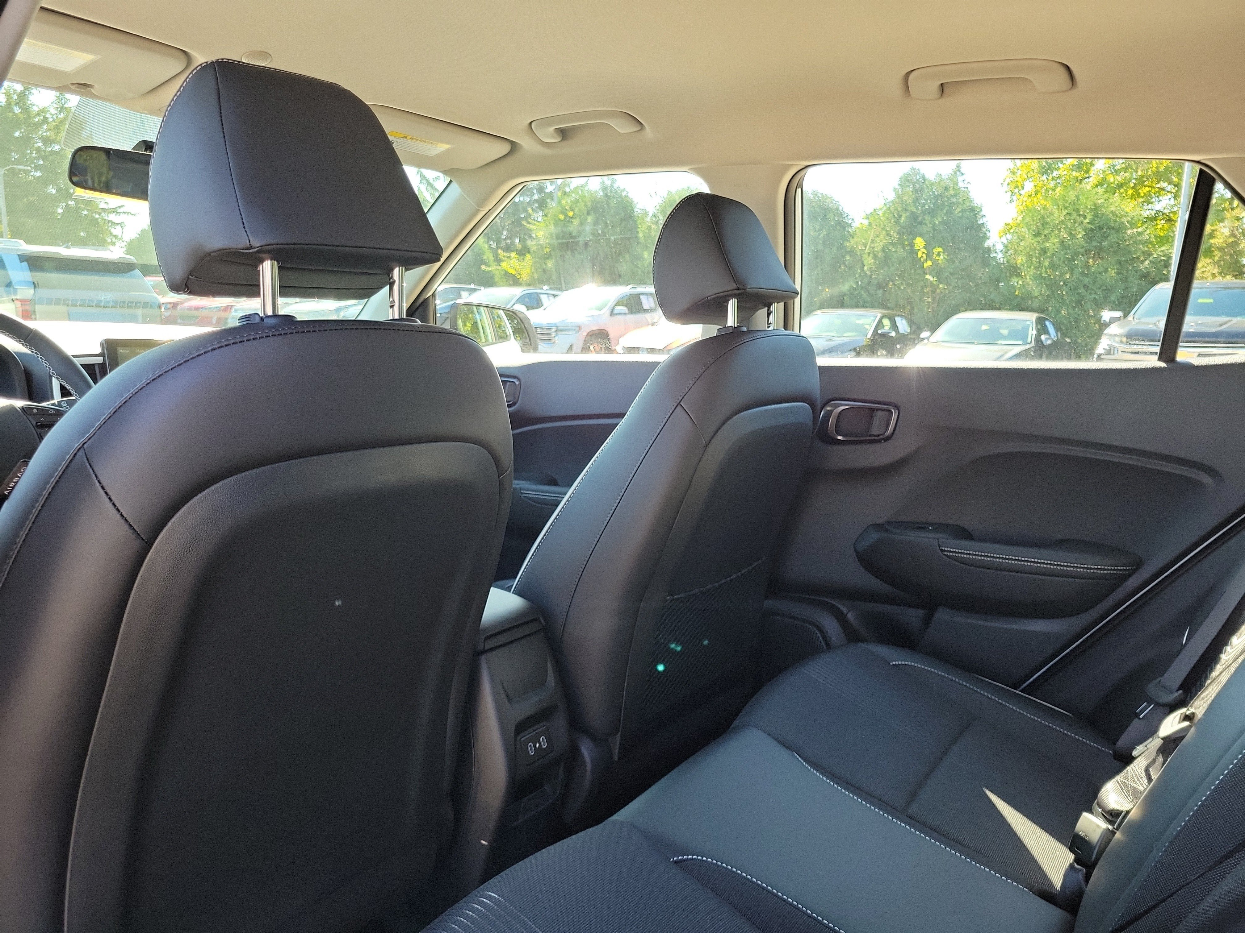 New 2026 Hyundai Venue SEL FWD image 14