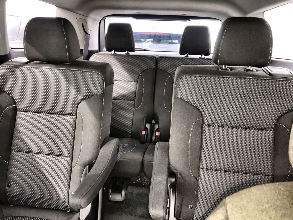 Used 2023 GMC Acadia SLE w/ Driver Convenience Package FWD image 21