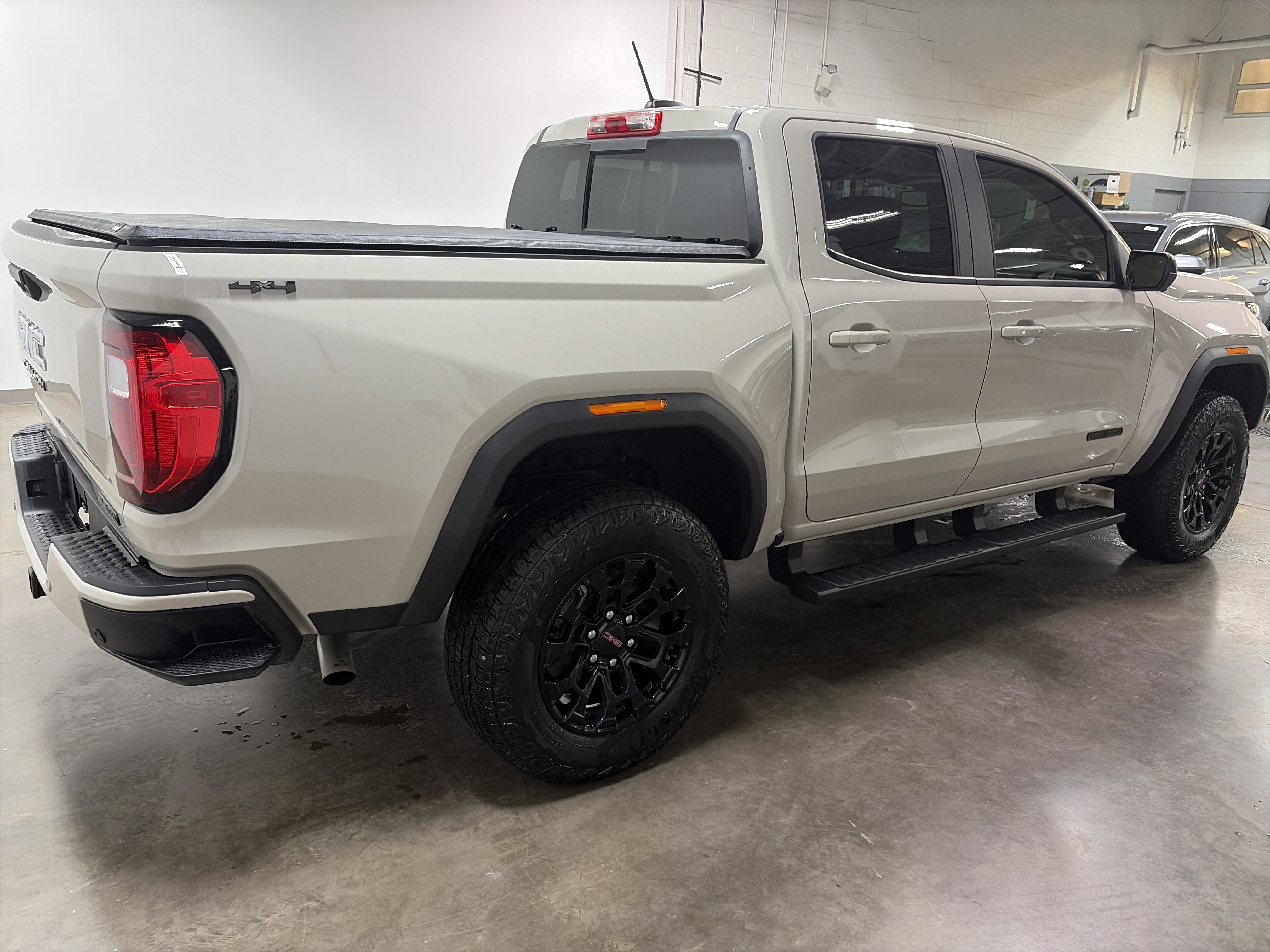 Used 2026 GMC Canyon Elevation w/ Convenience Package image 3