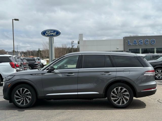 Used 2025 Lincoln Aviator AWD image 46