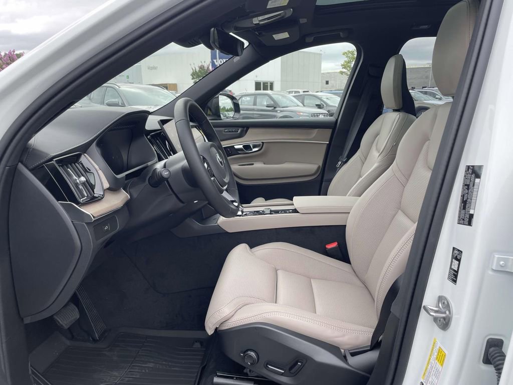 New 2026 Volvo XC90 B6 Ultra w/ Protection Package Premier image 10