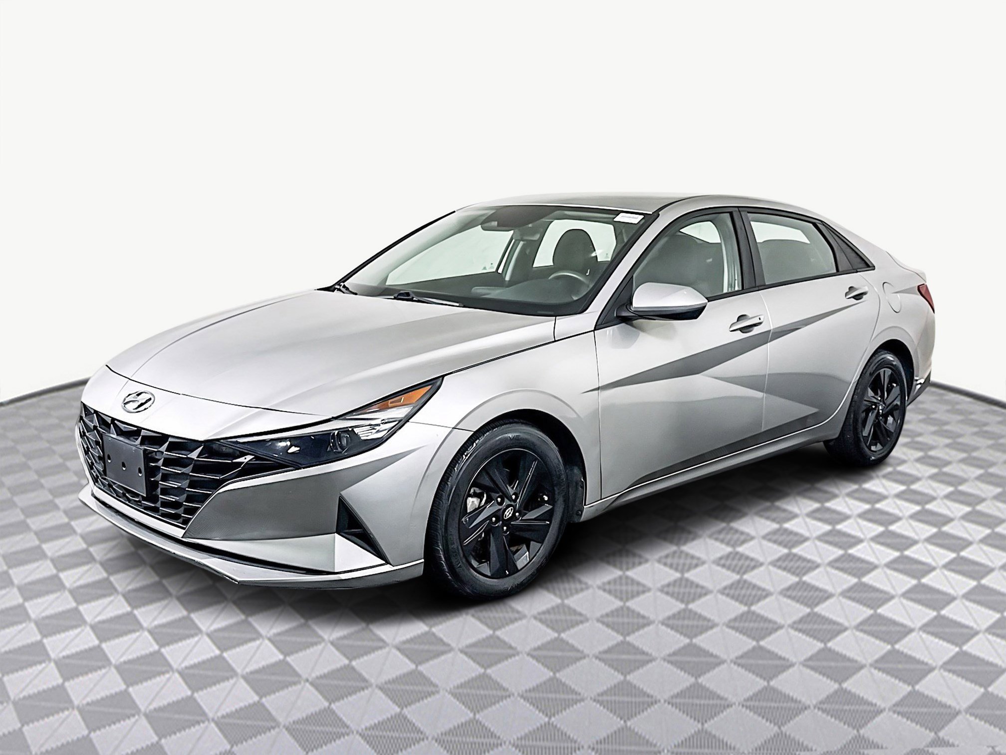 Used 2021 Hyundai Elantra SEL image 4