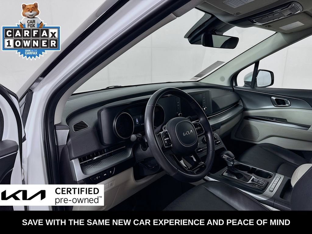 Certified 2024 Kia Carnival LX image 10