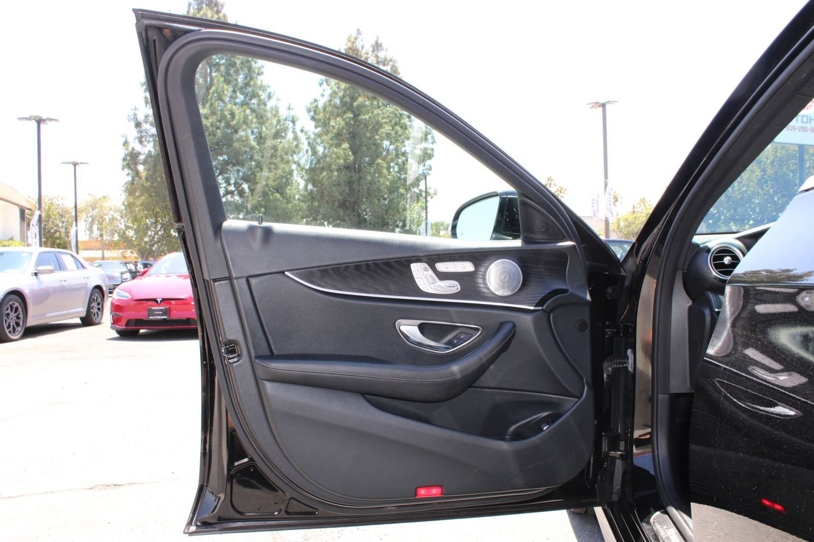 Used 2019 Mercedes-Benz E 300 image 6