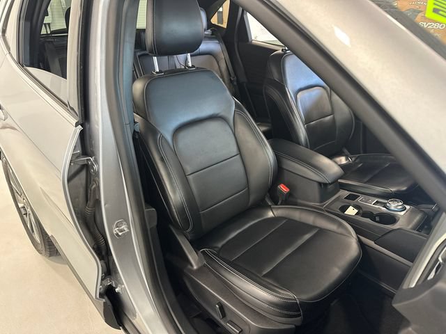 Used 2024 Ford Escape Platinum AWD/4WD image 34