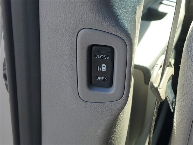 Used 2016 Honda Odyssey EX image 11