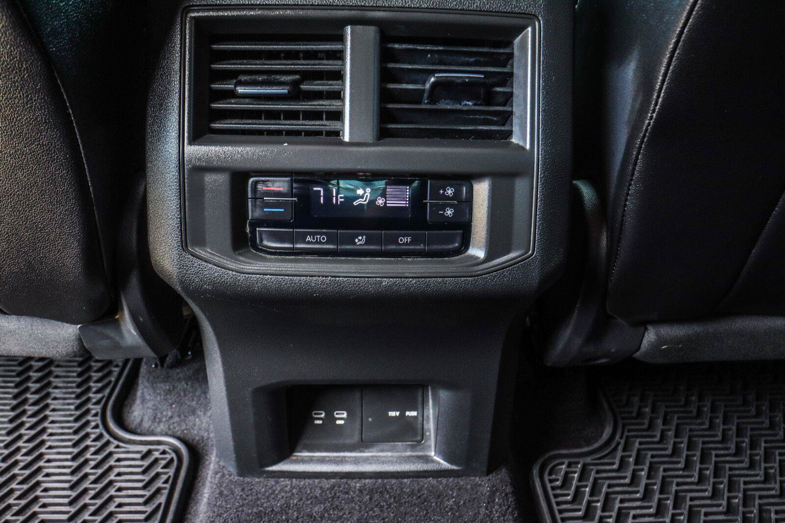 Used 2023 Volkswagen Atlas SE FWD image 10