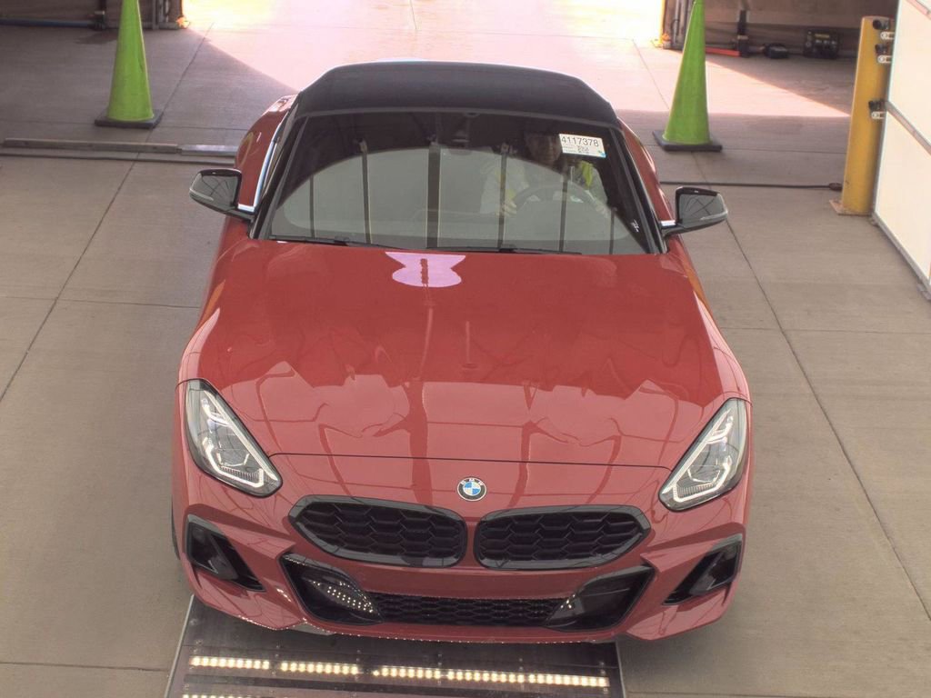 Used 2025 BMW Z4 M40i w/ Premium Package RWD image 4