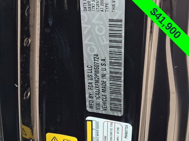 Used 2023 Jeep Wrangler Unlimited Rubicon w/ Cold Weather Group image 31