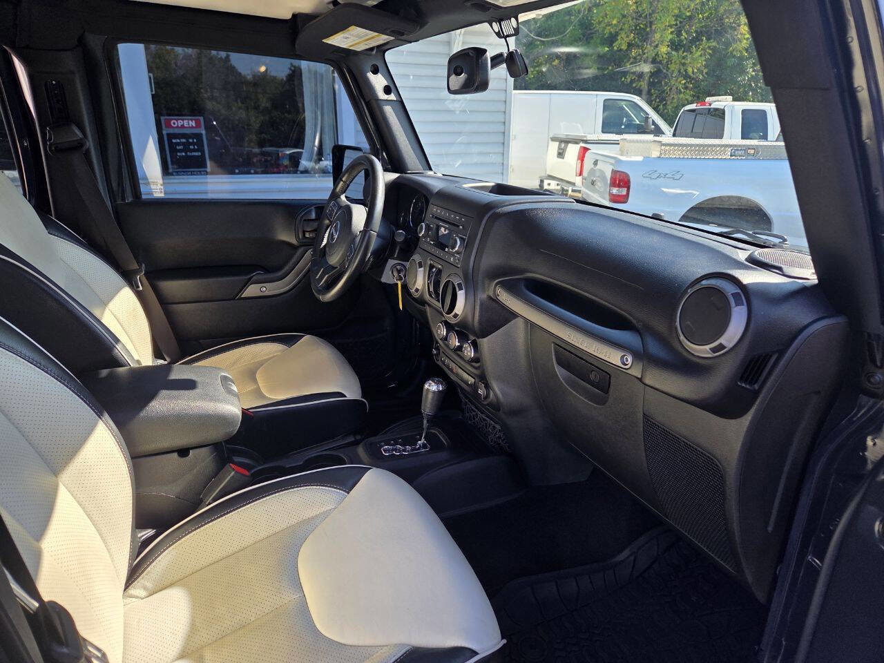 Used 2017 Jeep Wrangler Unlimited Sport w/ Quick Order Package 24S image 21