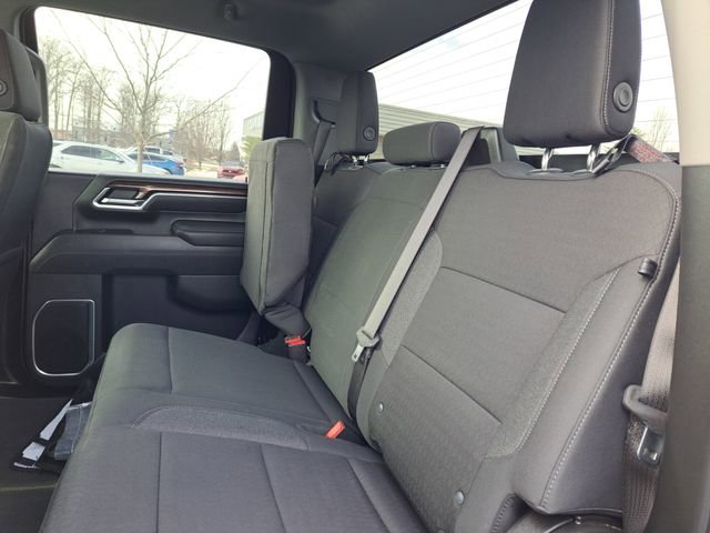 Used 2025 Chevrolet Silverado 3500 LT w/ Trail Boss Package image 21