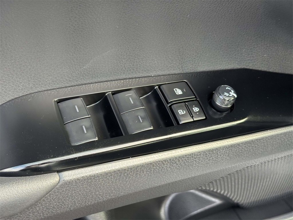 Used 2025 Toyota Camry LE image 18