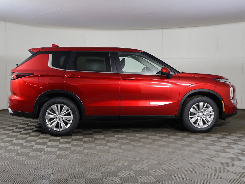 New 2026 Mitsubishi Outlander ES AWD/4WD image 18