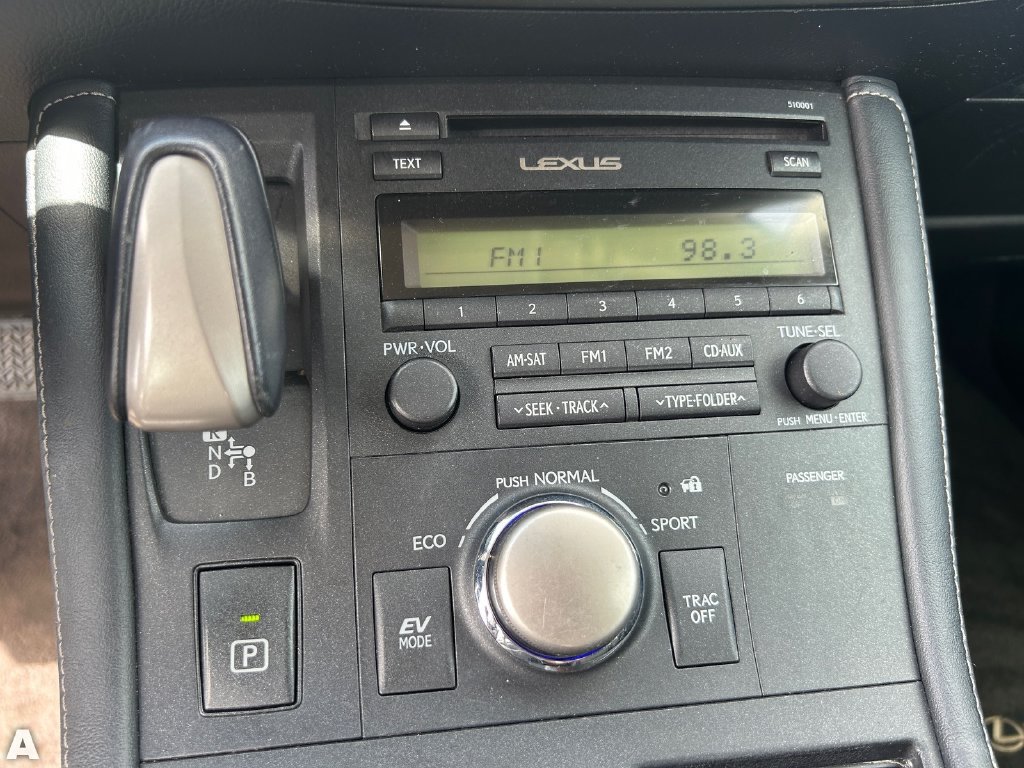 Used 2015 Lexus CT 200h FWD image 24